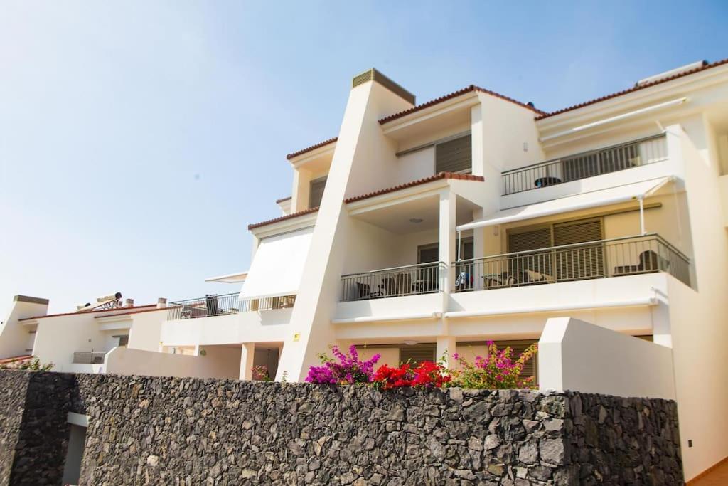 2 Bedrooms Apartment In Magnolia Golf Resort, La Caleta Costa Adeje  Buitenkant foto