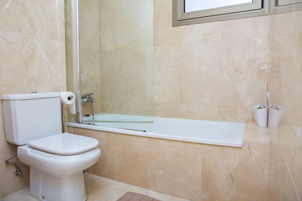 2 Bedrooms Apartment In Magnolia Golf Resort, La Caleta Costa Adeje  Buitenkant foto