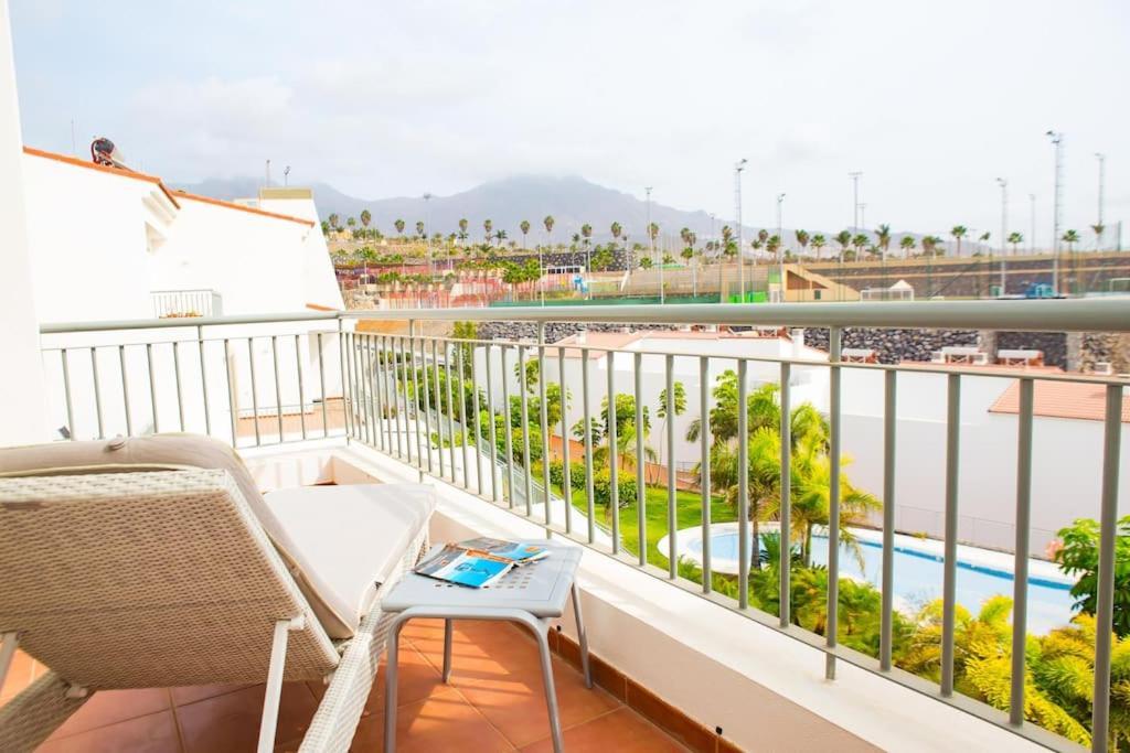 2 Bedrooms Apartment In Magnolia Golf Resort, La Caleta Costa Adeje  Buitenkant foto